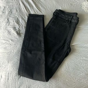 American Eagle black skinny jeans 6 long